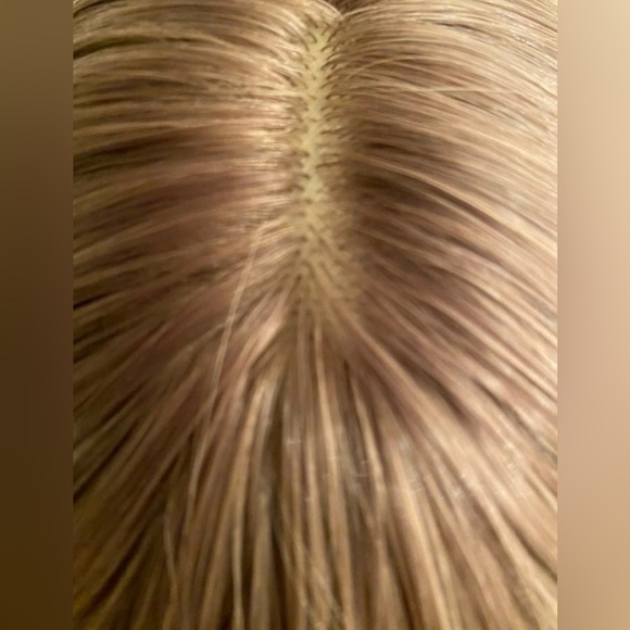 Synthetic Bob Wig - Picture 5 of 6